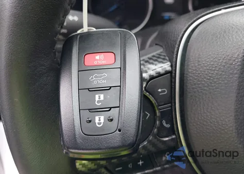 2022 Toyota Rav4 Hybrid Xle z USA, uszkodzony, nr VIN 4T3RWRFV0NU077659